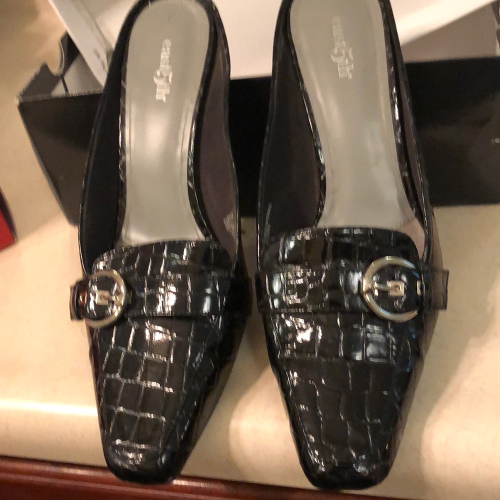 Black patent Mules